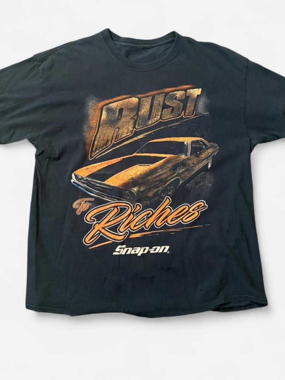 Snap-on Men's Black and Orange T-shirt